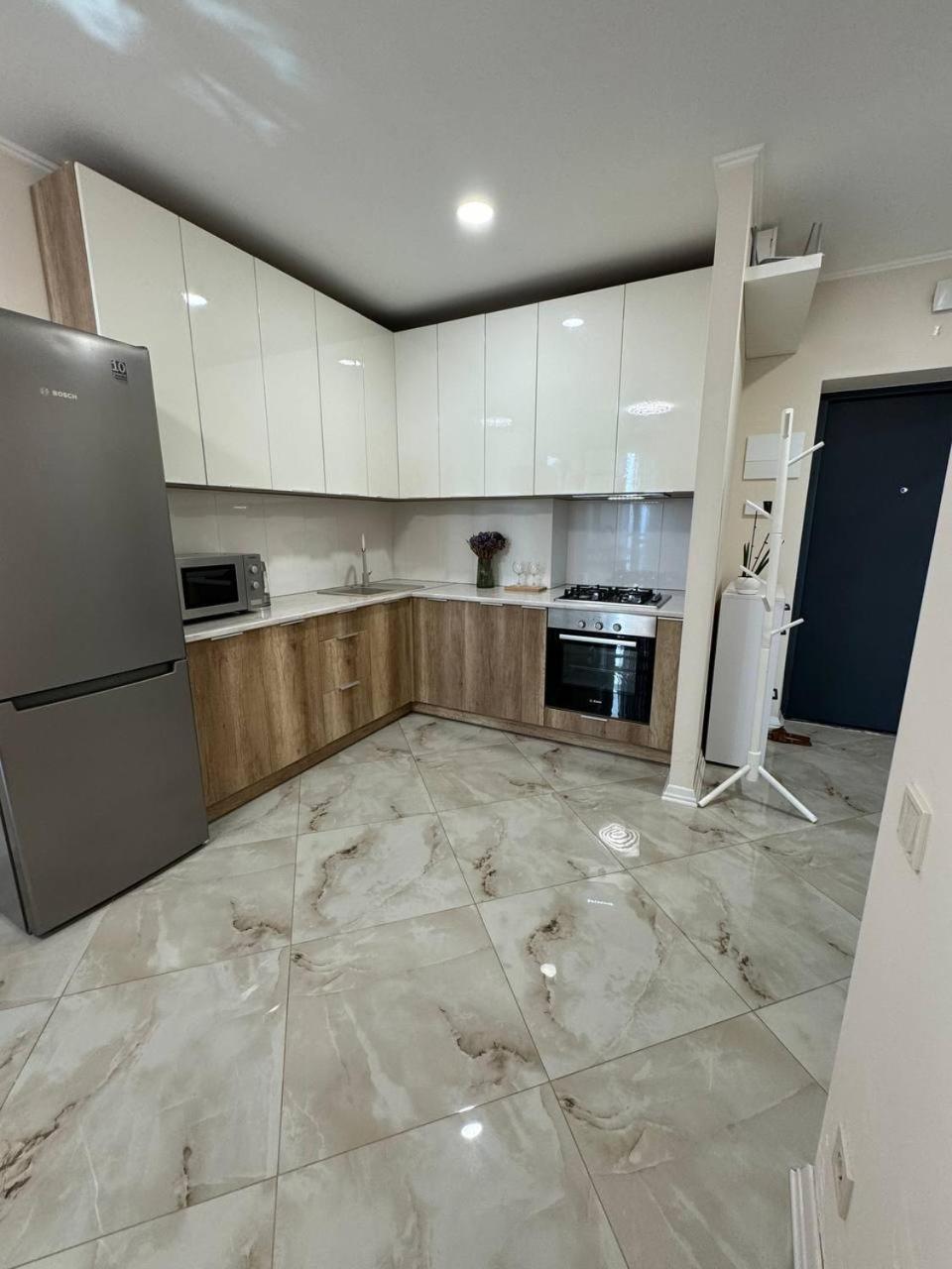 Avalon Time Apartment Lviv Exterior foto